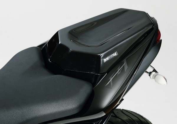 Sitzkeil mit ABE - schwarz (Black Metallic x, 903/SMX) - Yamaha FZ-1/Fazer [2006-]