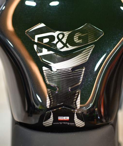 R&G Racing BSB Series Tank Pad carbonlook